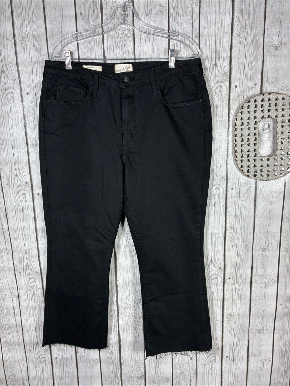 Universal Thread| raw hem ankle bootcut jeans size 14